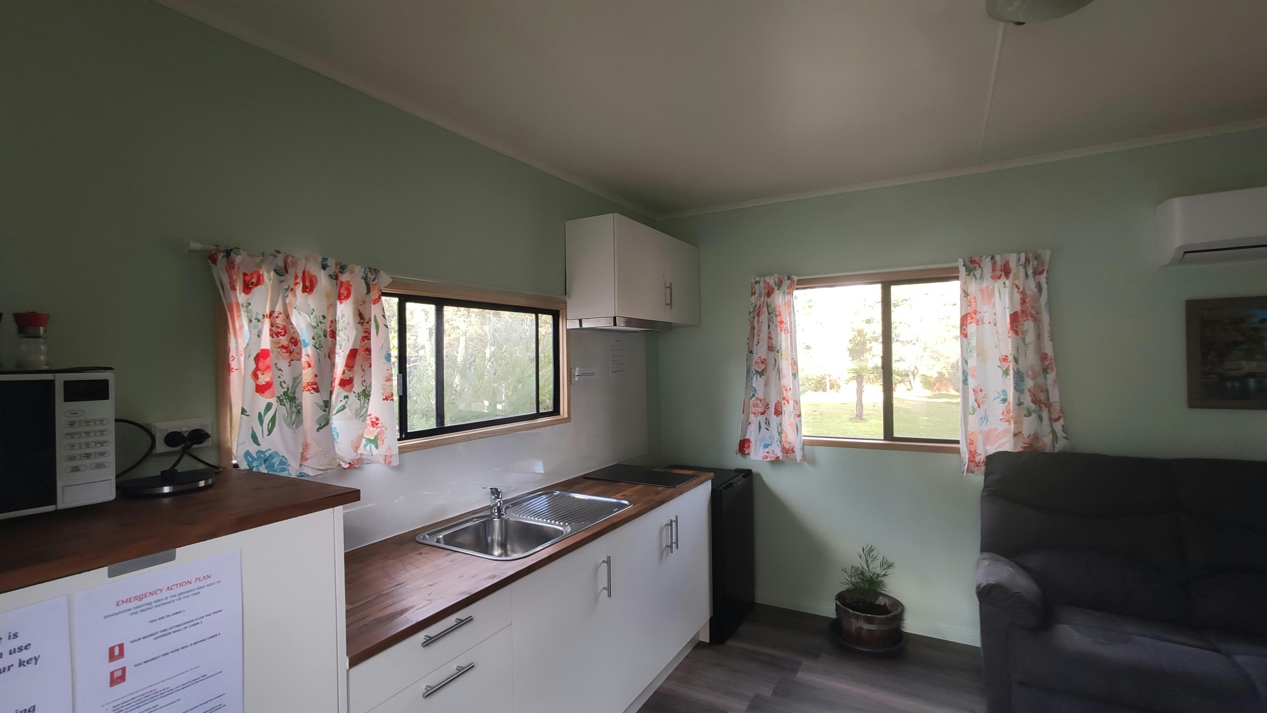 Zeehan Bush Camp