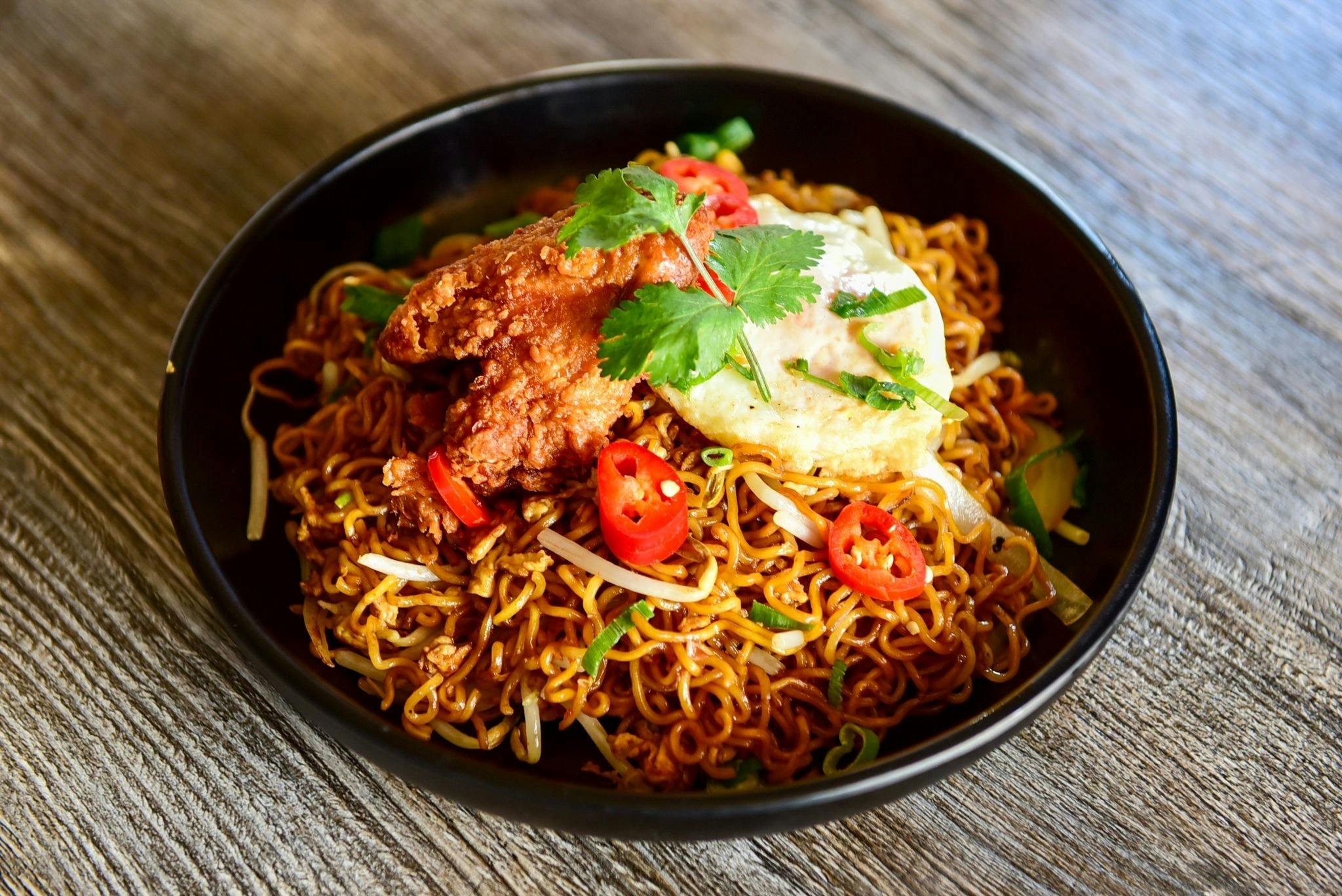 Two Hands Noodles Shop