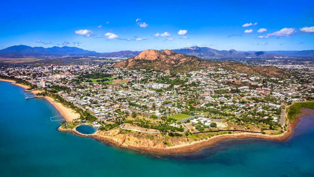 Townsville City Scenic Flight - Townsville Helicopters