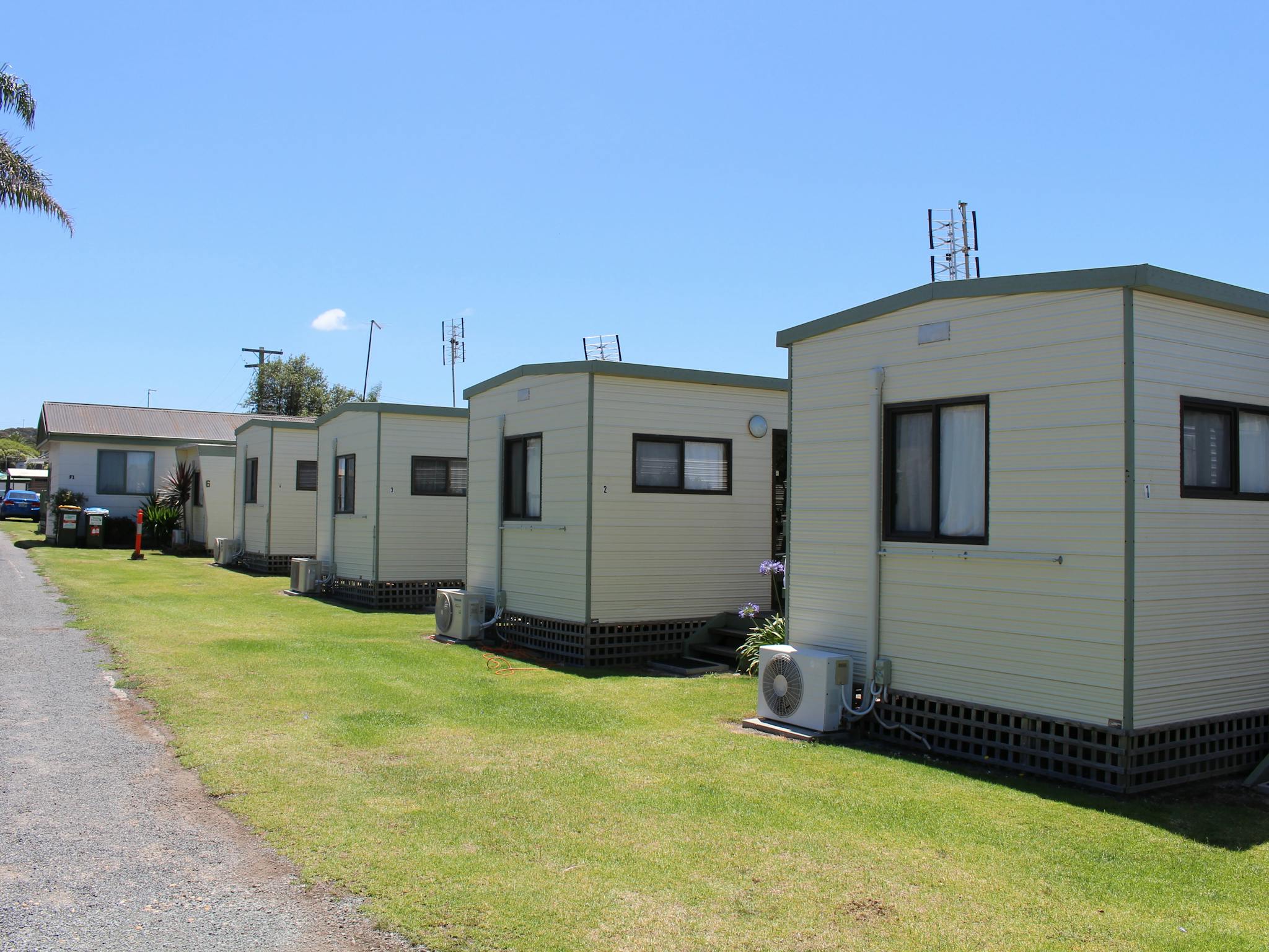 External view Studio Cabins