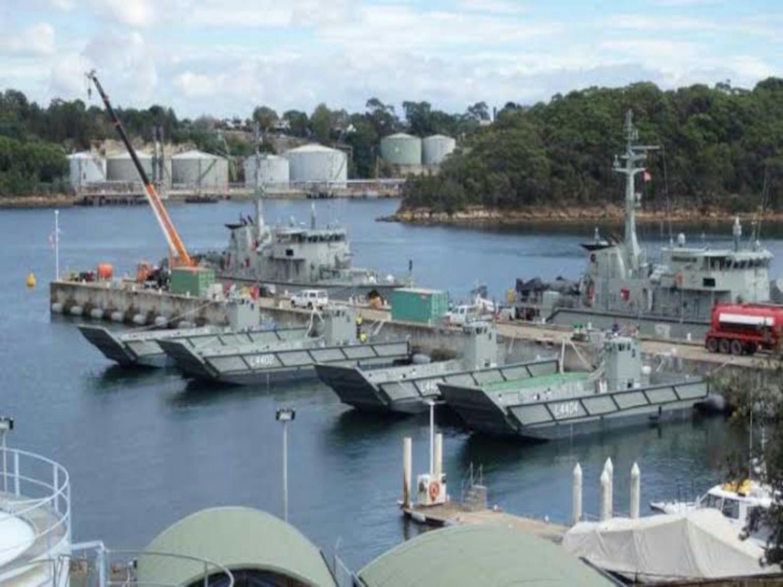 HMAS Waverton