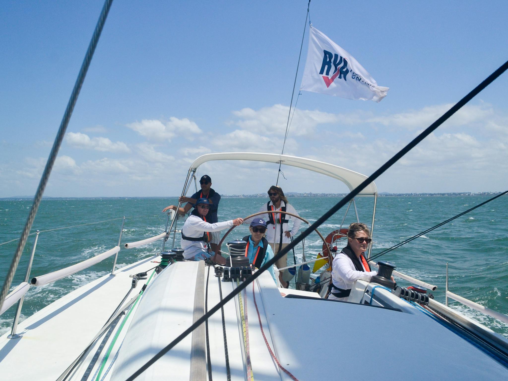 Southern Cross Yachting - learn to sail on boat a sailing yacht Southern Cross Yachting - learn to sail on boat a sailing yacht