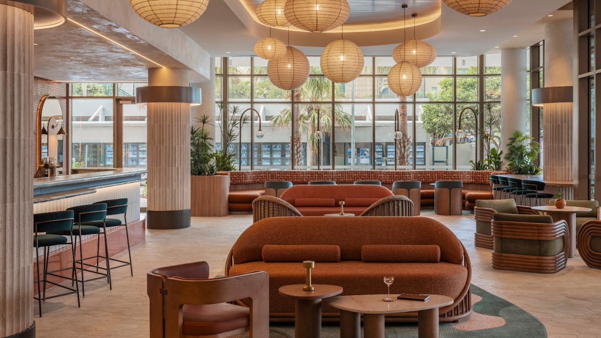 Lobby bar