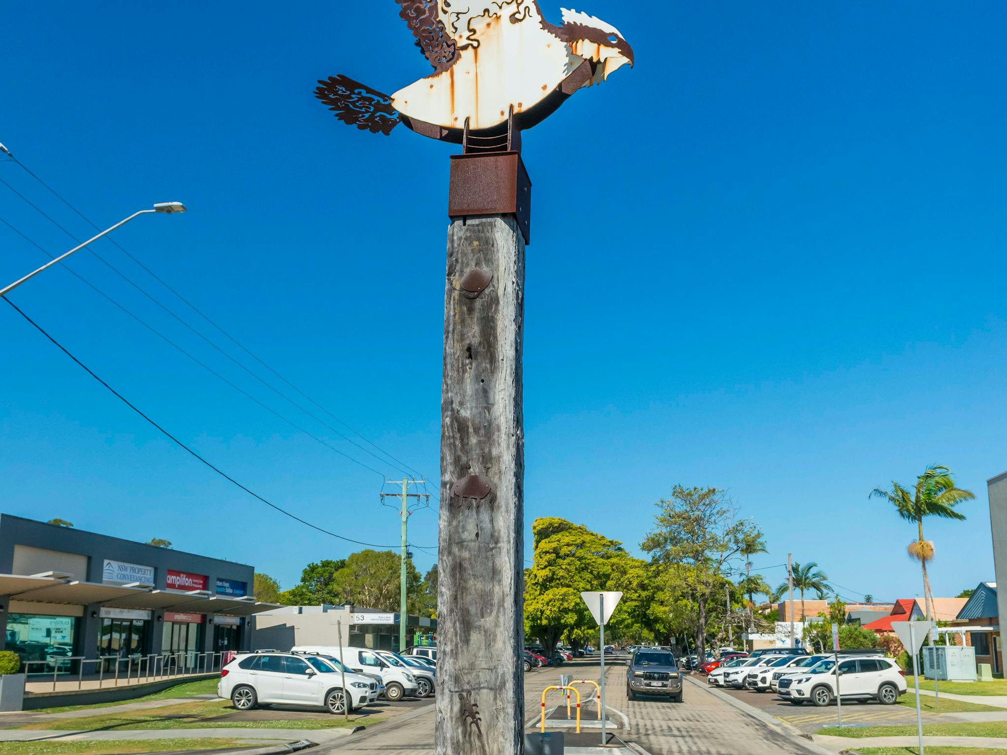 osprey sculpture