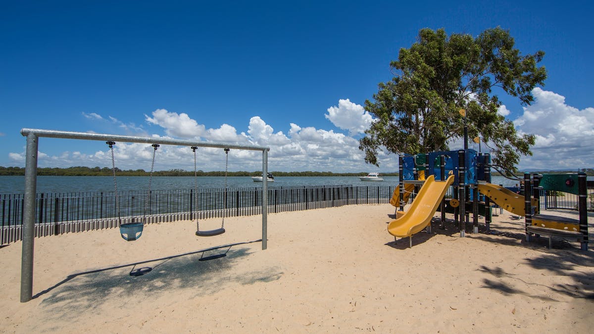 Dohles_Rocks_playground_griffin_visit_moreton_bay_region