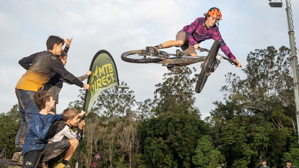 Fox Superflow by Rocky Trail Entertainment