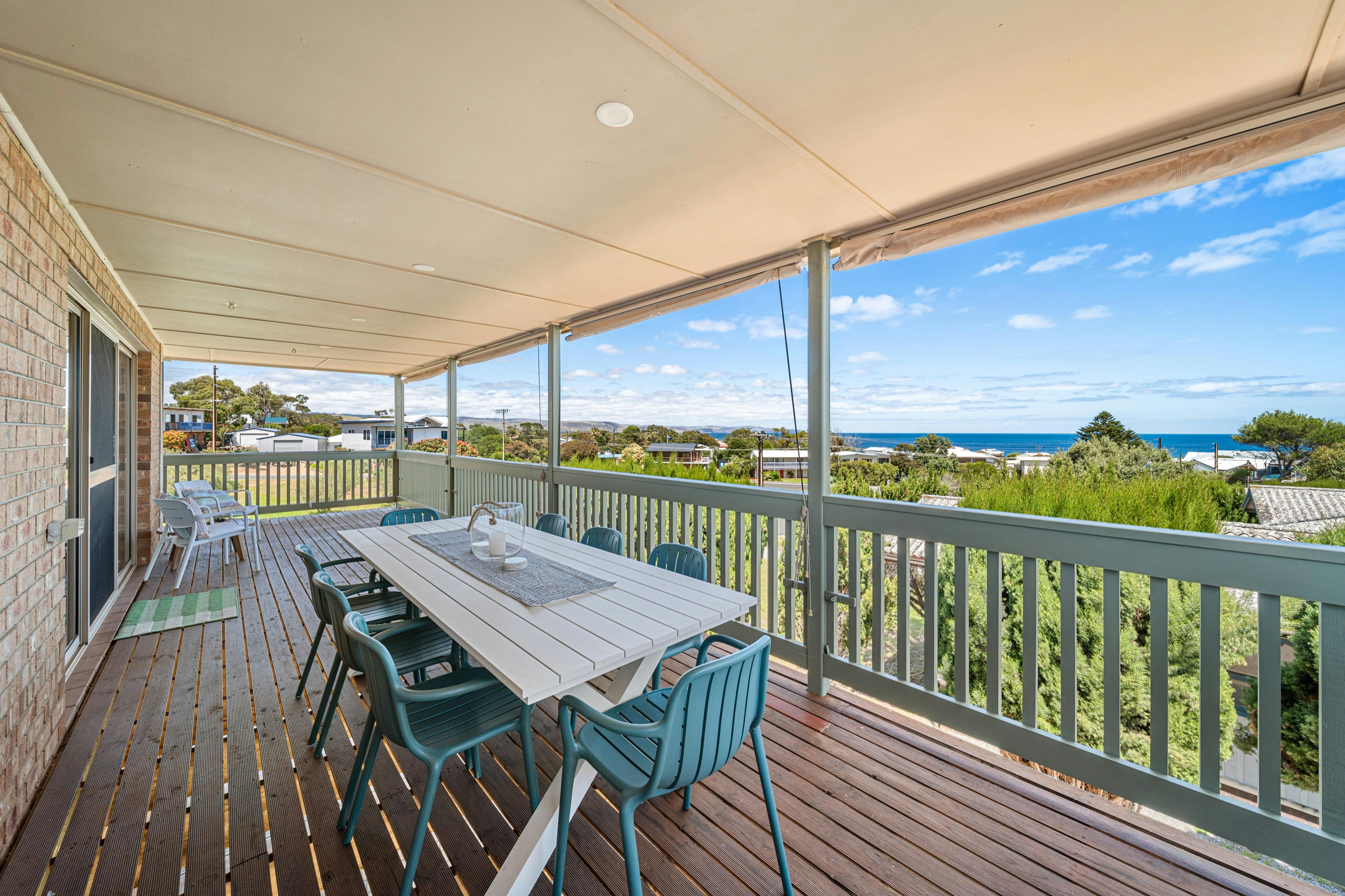 True South Carrickalinga - Ocean View Outdoor Dining