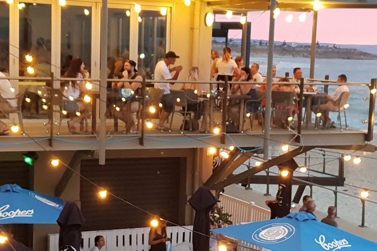 Hortas Restaurant and Cafe