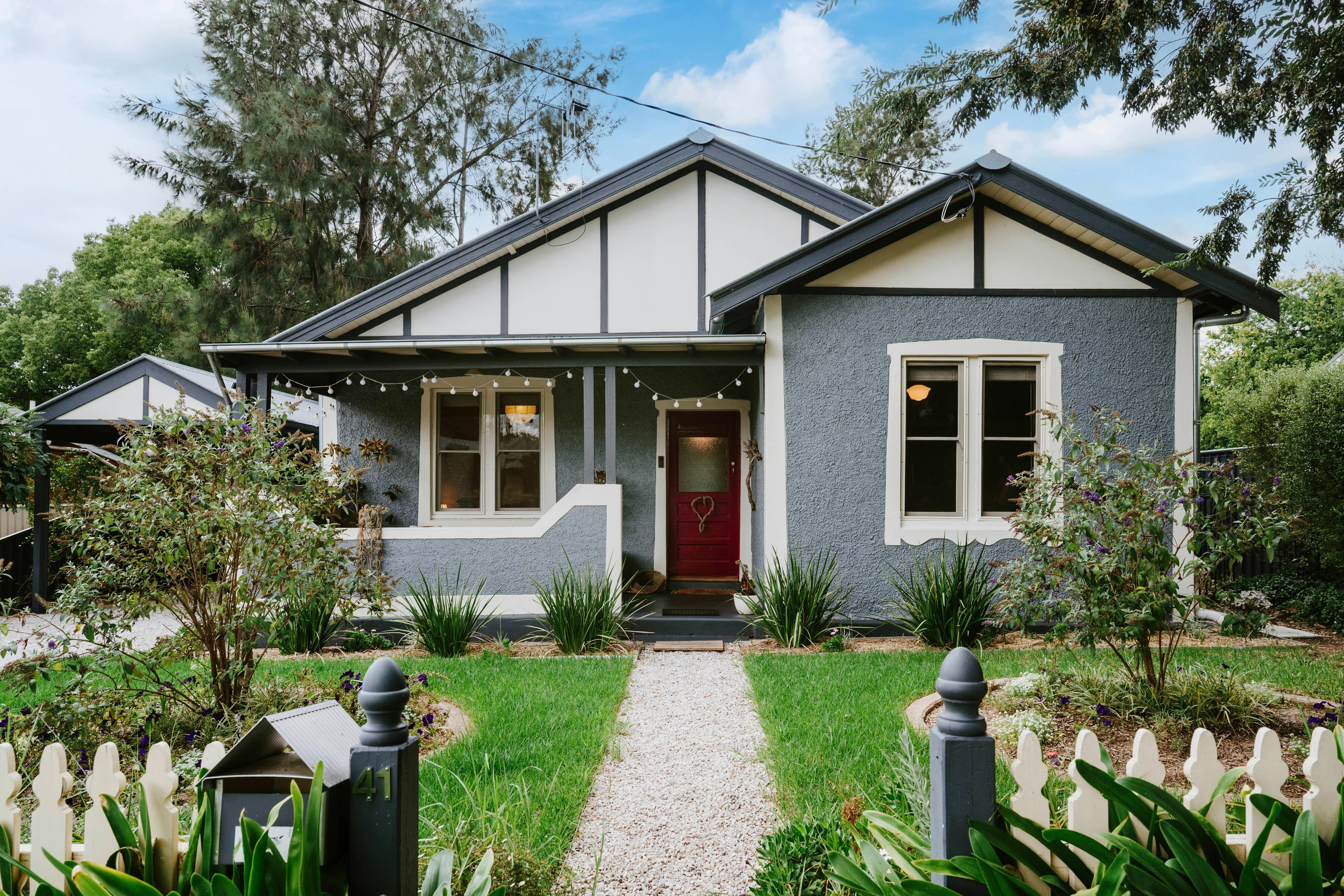 Welcome to Bilawi Bungalow your cottage accommodation in the heart of Mudgee