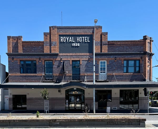 Royal Hotel Australian Barbeque