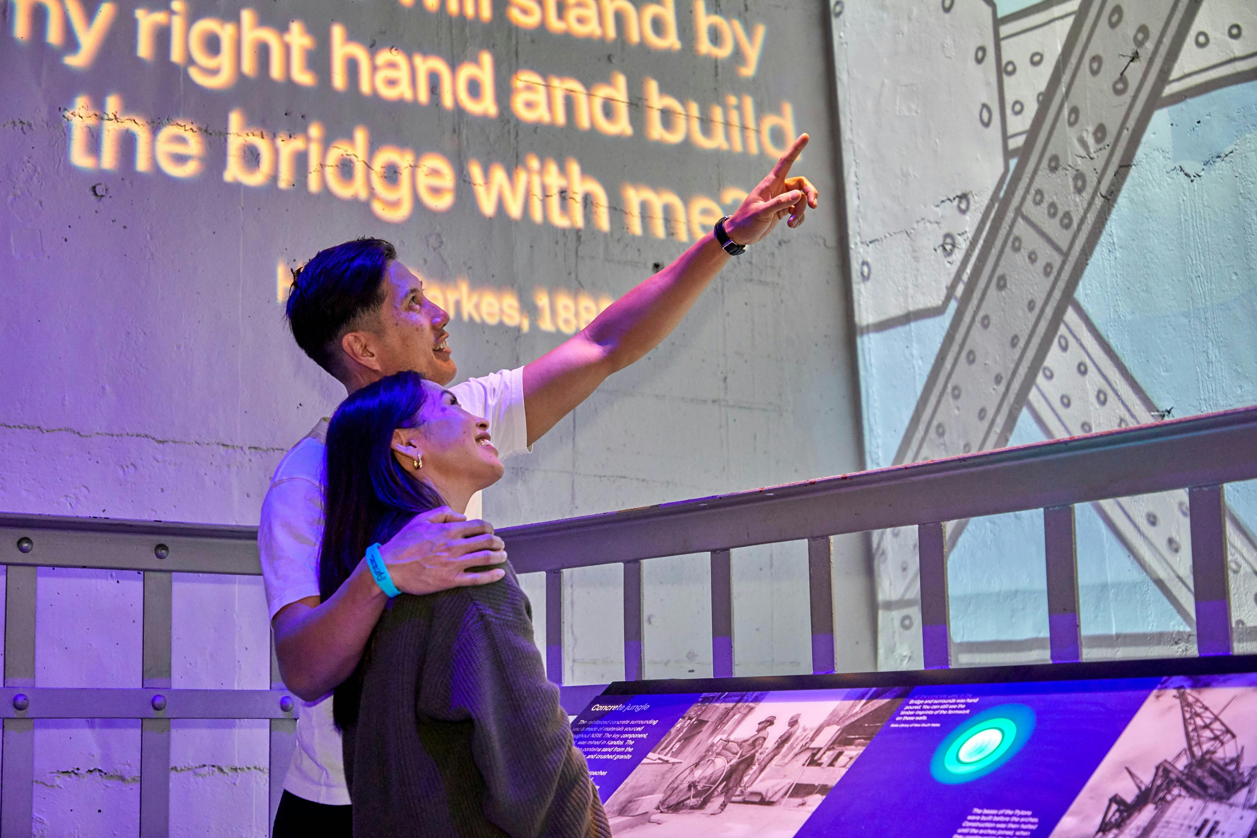 Tauchen Sie tiefer in die Geschichten der Sydney Harbour Bridge ein.