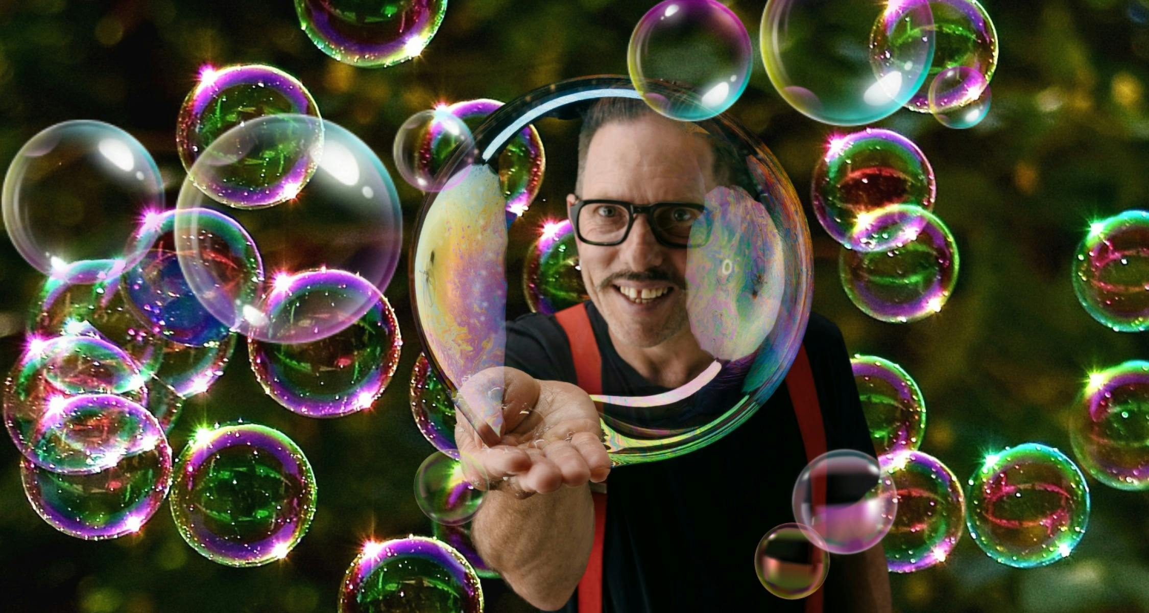 Australia’s favourite bubble man!