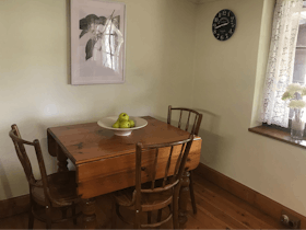 Drop sided timber cottage table and chairs