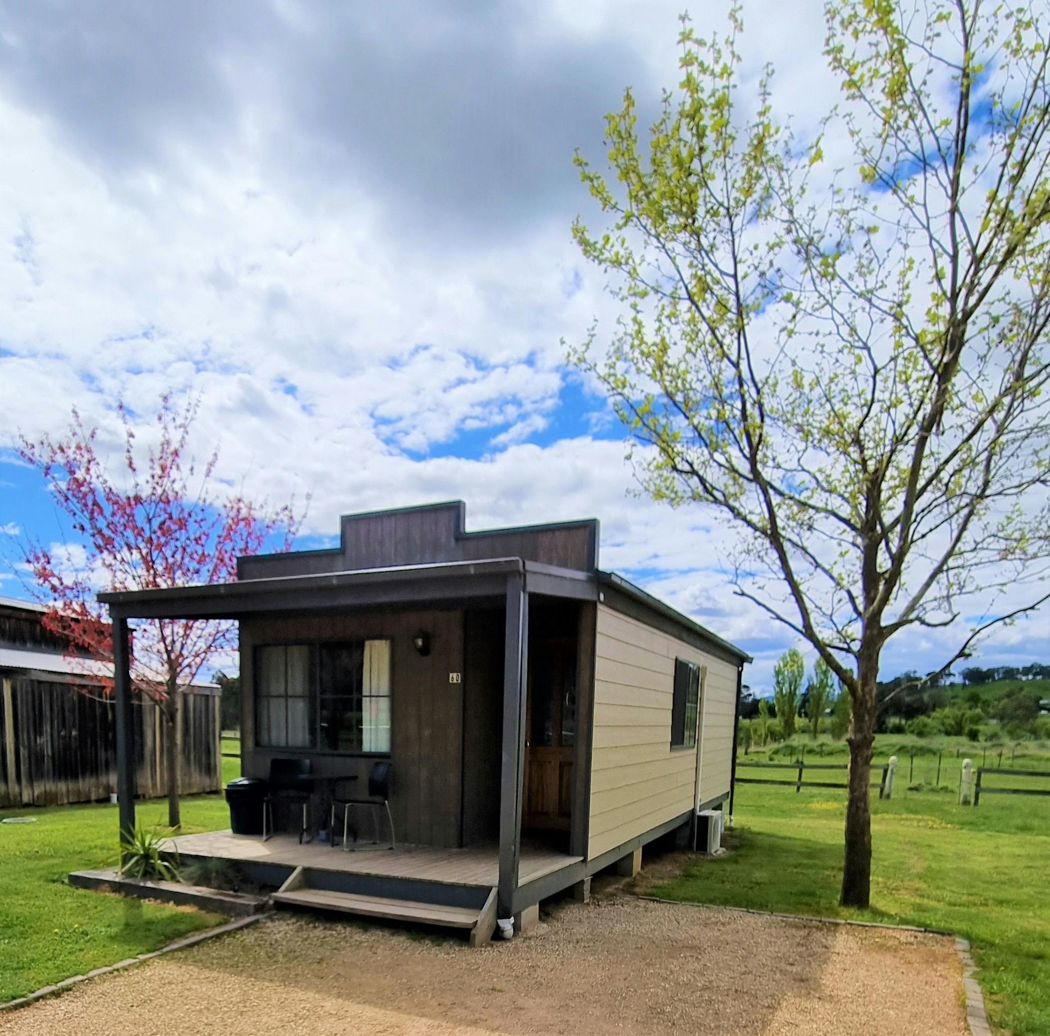 2 bedroom deluxe cabins