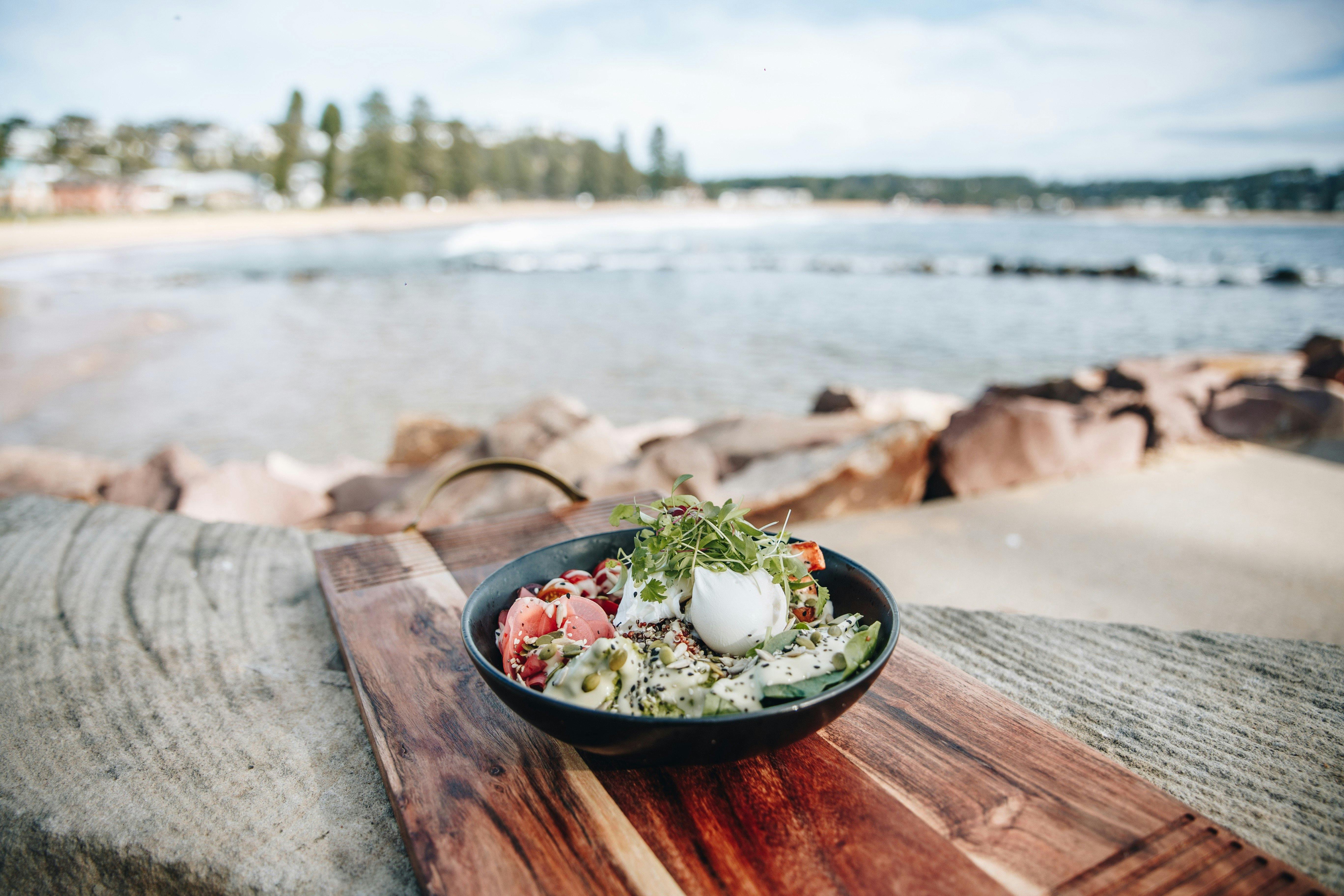 포인트 카페 아보카도 비치