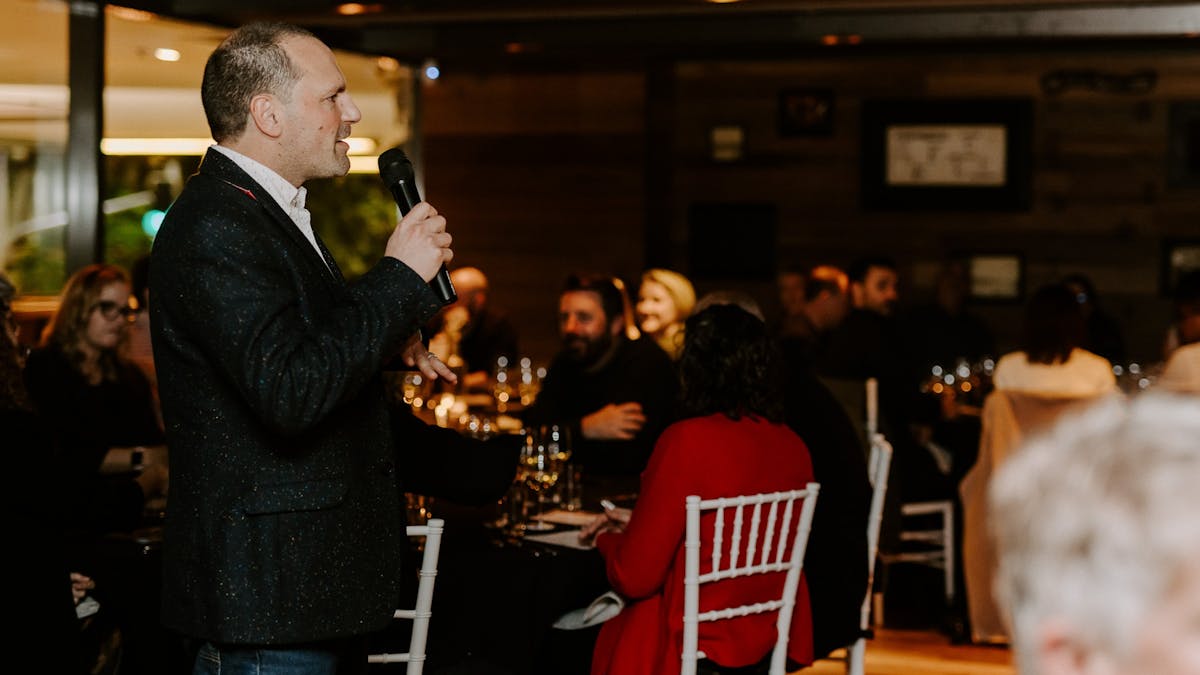 Langmeil speaking at wine dinner