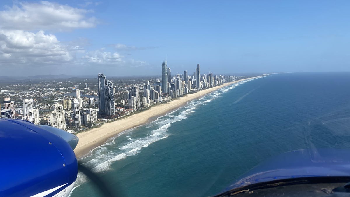 Gold Coast air highway - Brisbane Flight Charter scenic flight