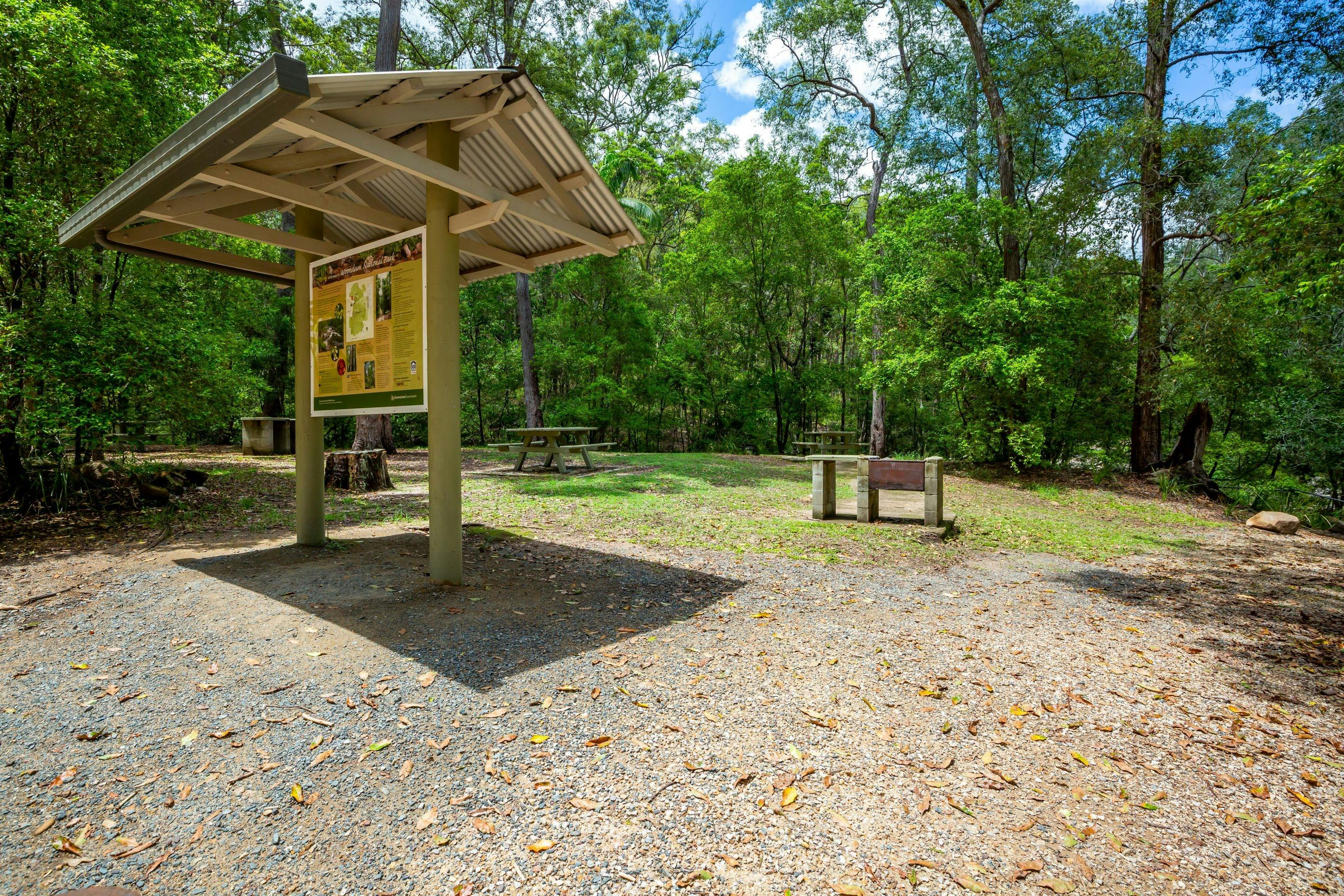 Signage and picnic area at Mothar Mountain