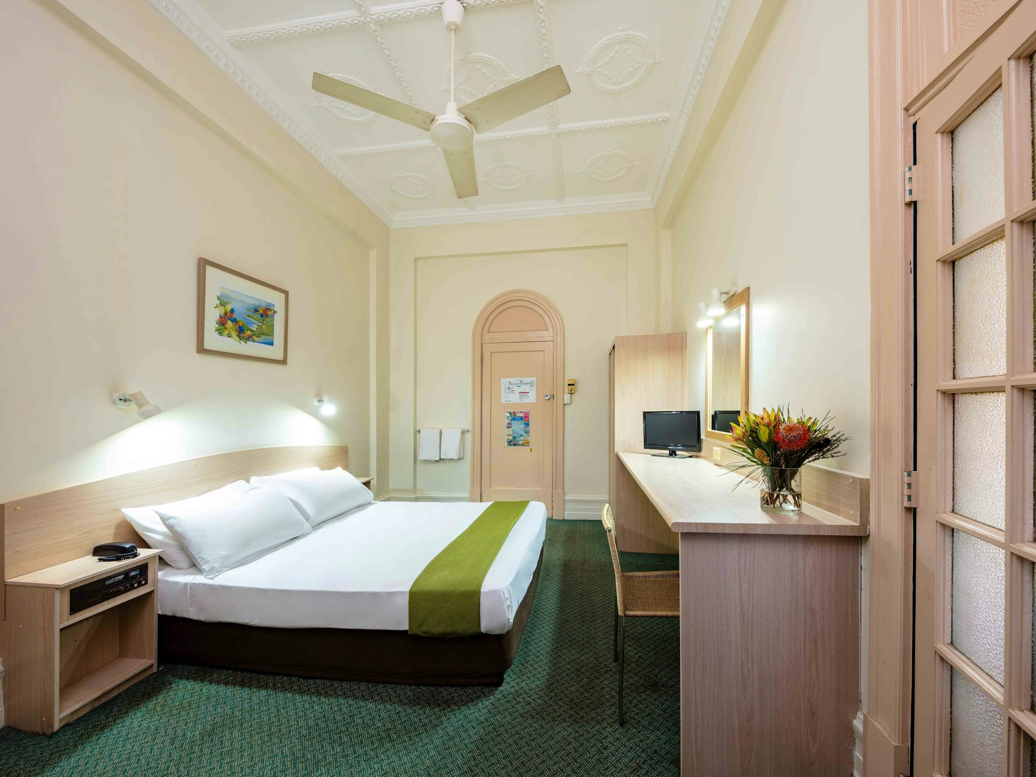 room room