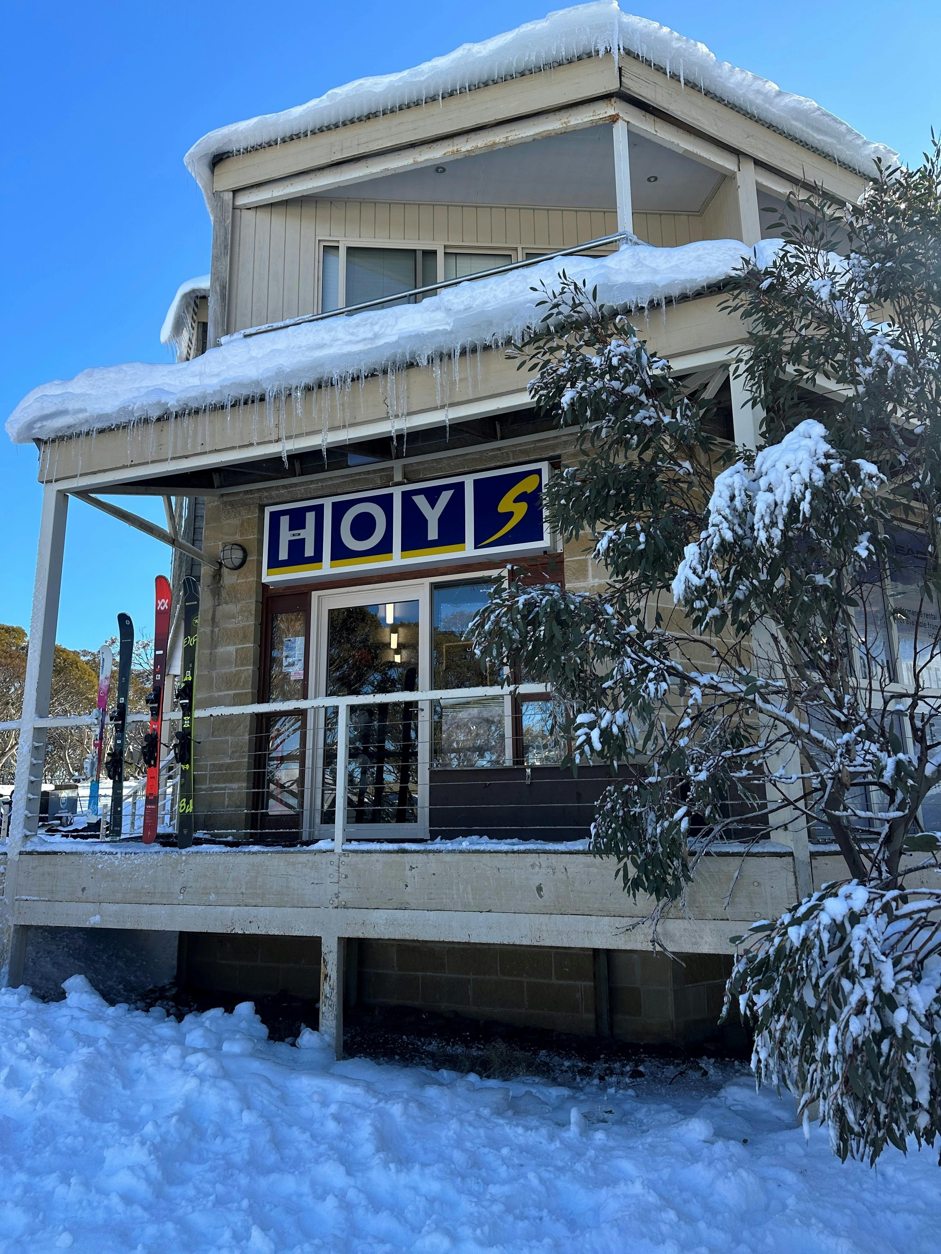 Entrance to Hoys Jack frost shop