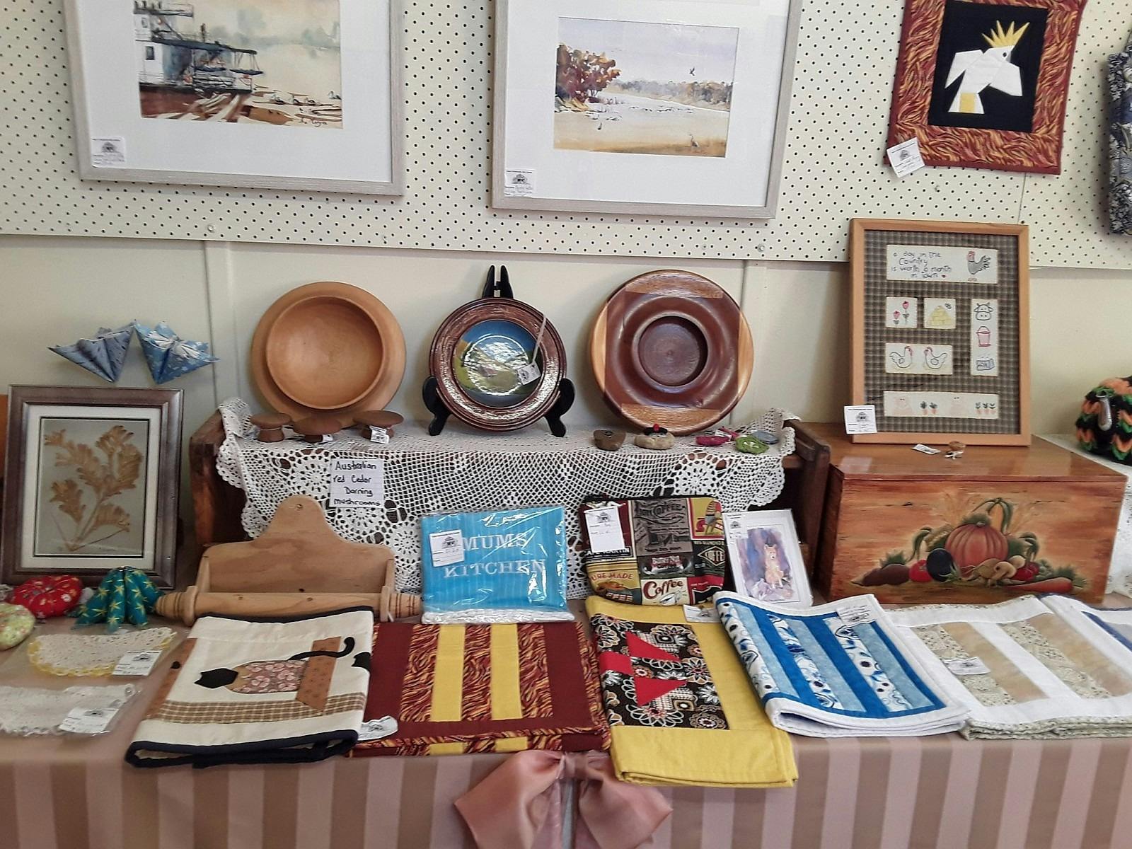 ヴァシーの芸術と工芸