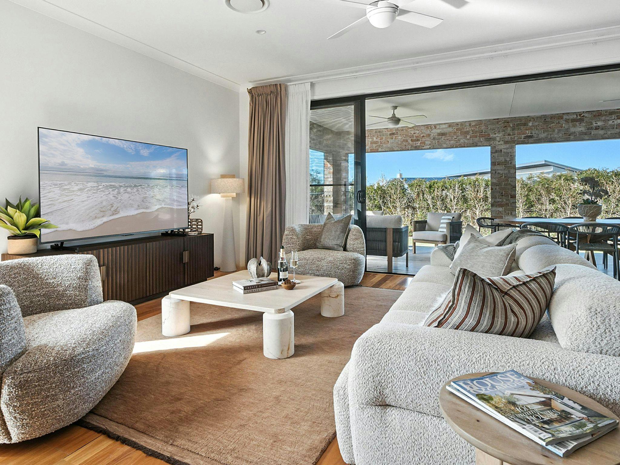 홀리데이 크레센트