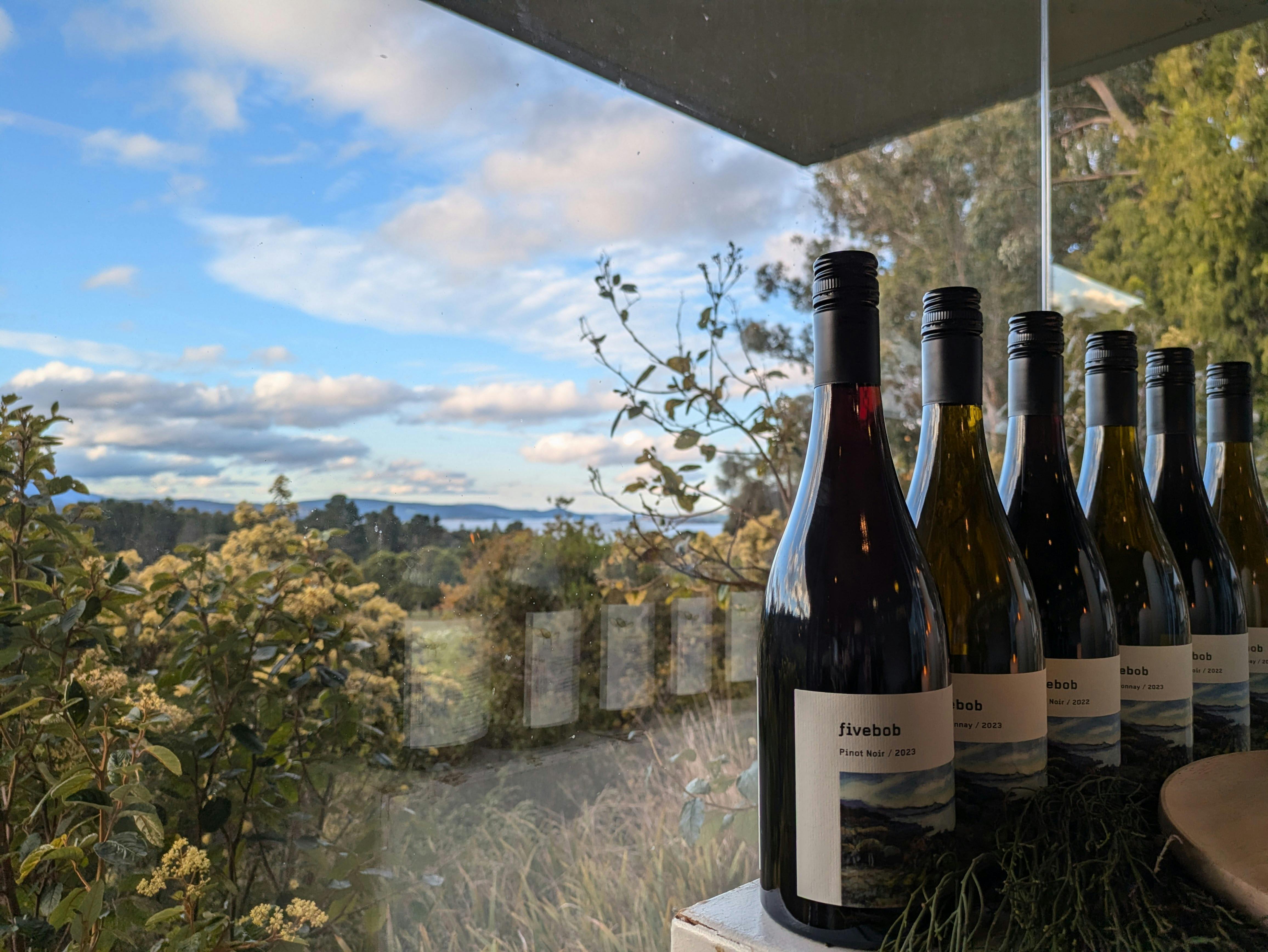 Five Bob Wines, in the Venue