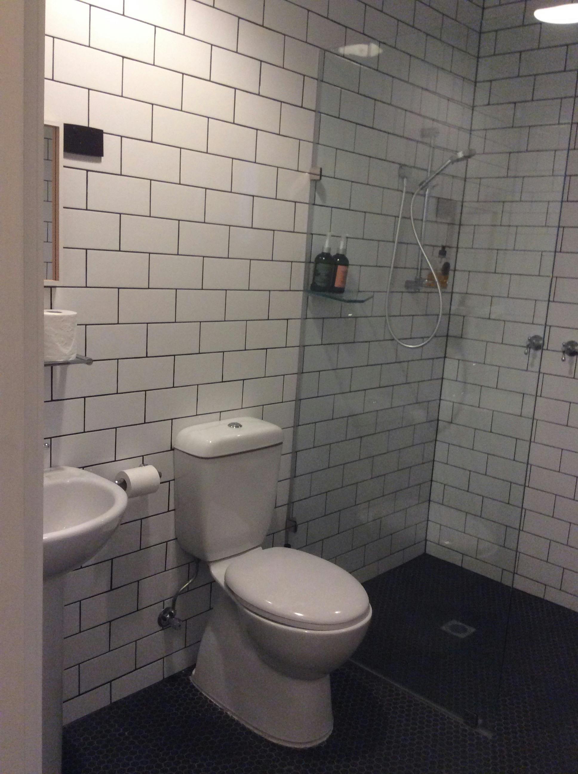 Willow house bathroom