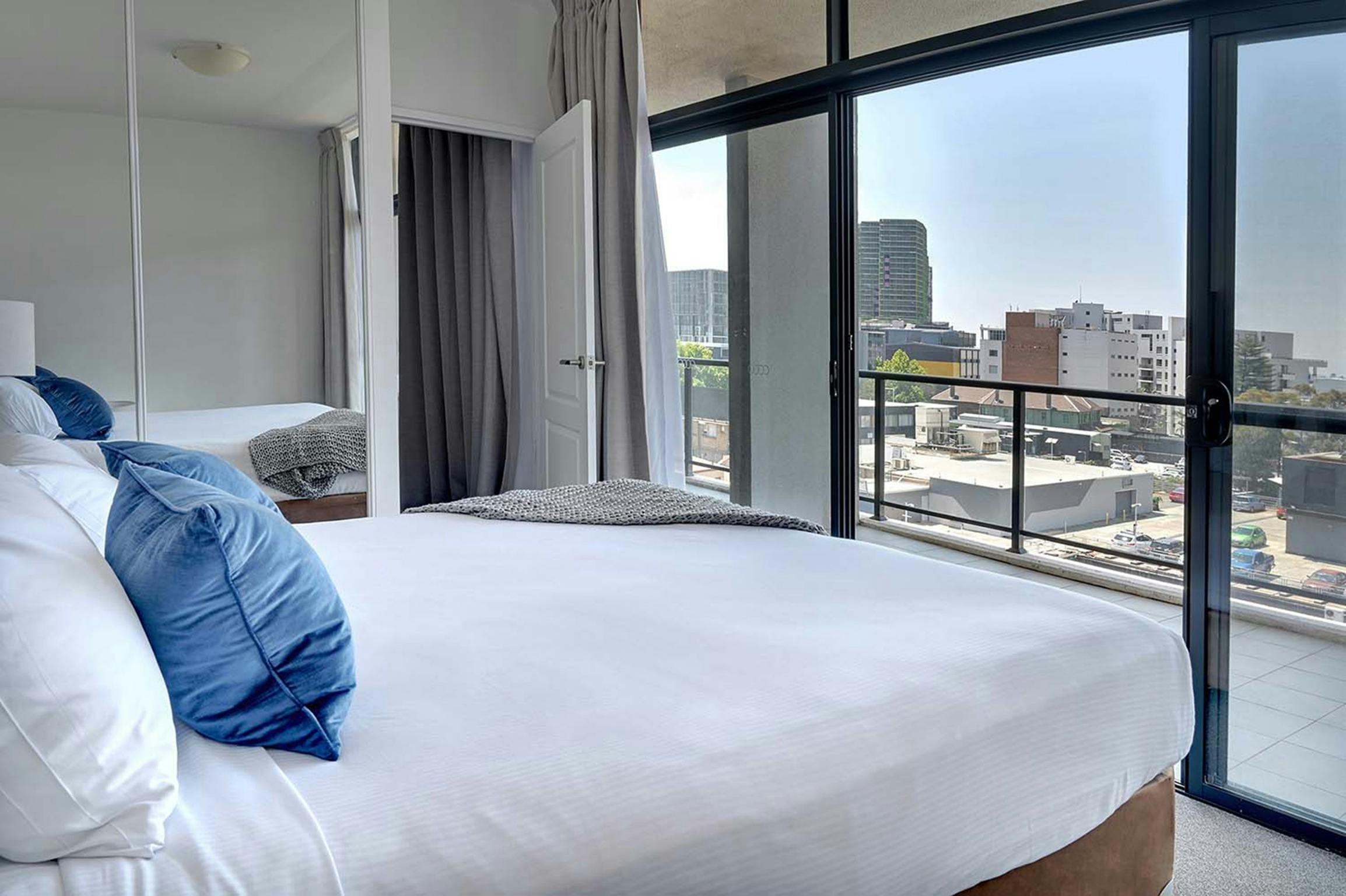 Two Bedroom Deluxe Ocean View Apartment with Balcony