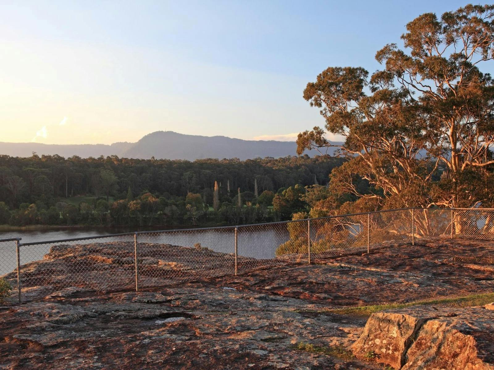 Hanging Rock Lookout over the Shoalhaven River