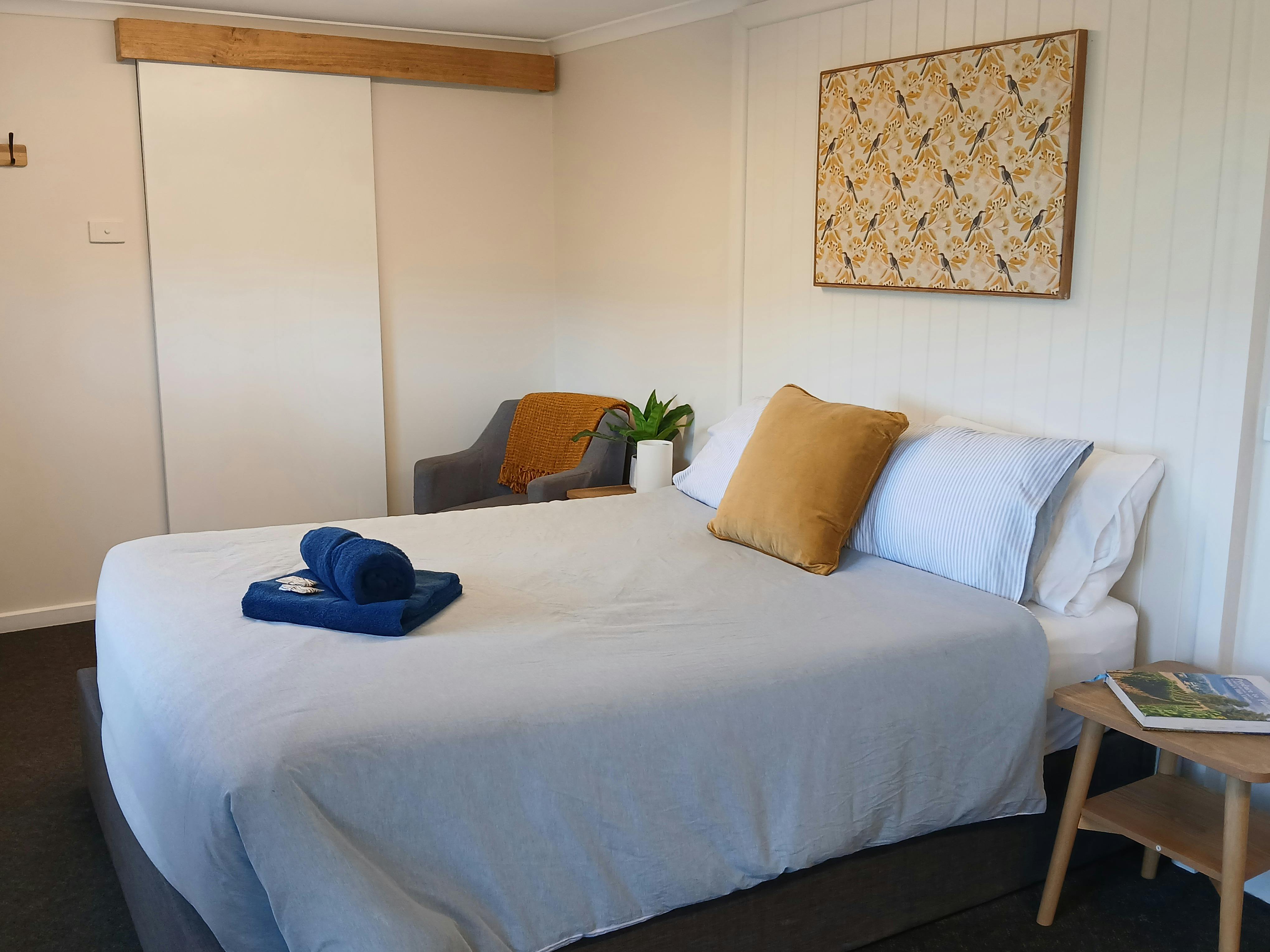 Prosecco Cabin Bed