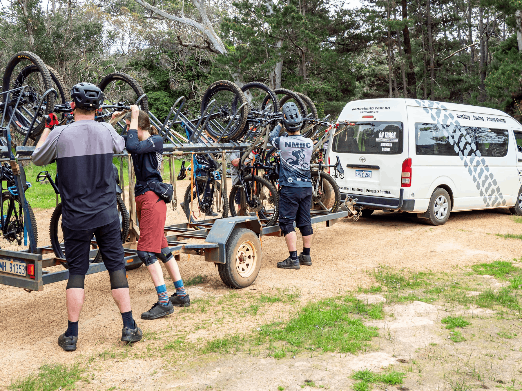 Loading mountain bikes at Nannup Tank 7 Bike Park