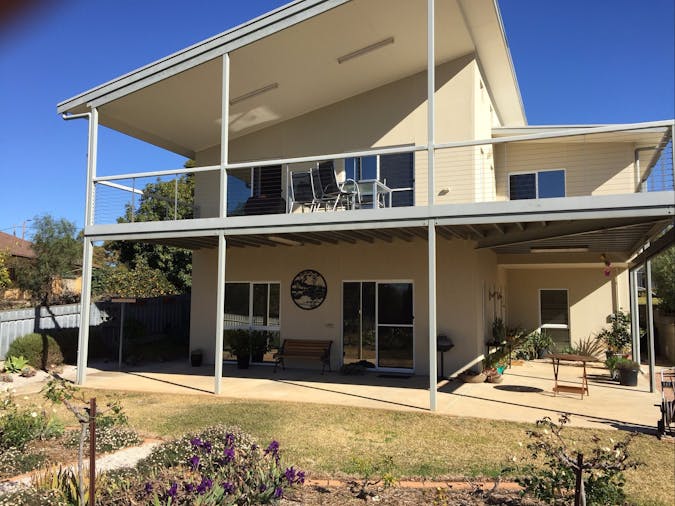 Lyreens Apartment Bed and Breakfast