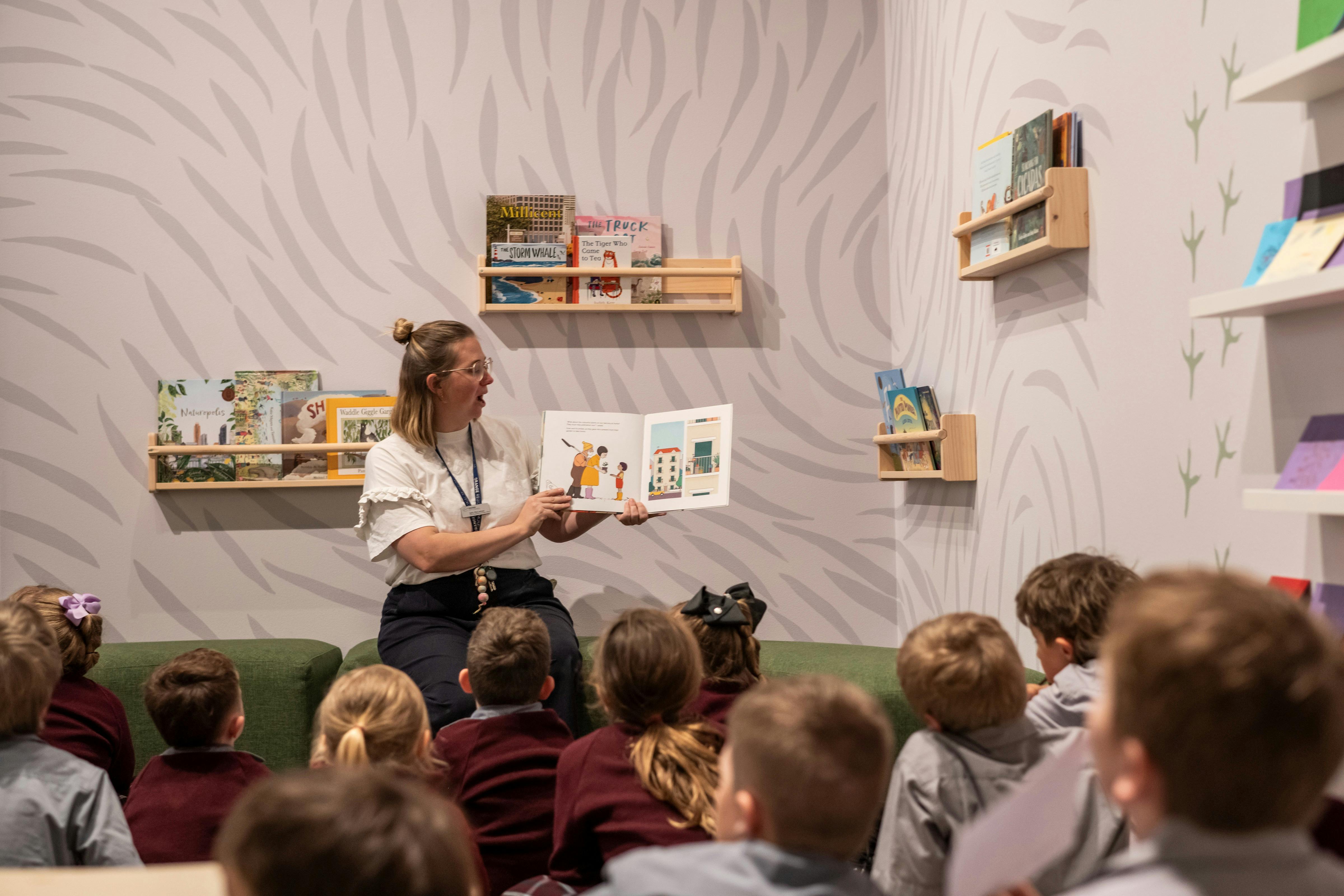 Vorlesestunde in den Schulferien