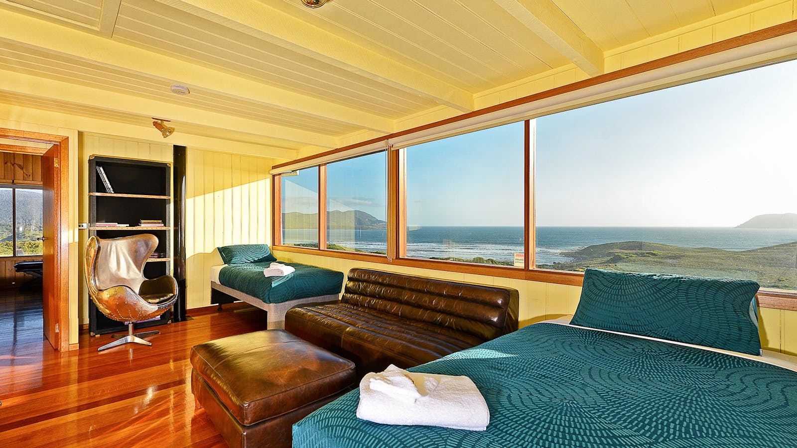 Cloudy Bay Villa - Upstairs view