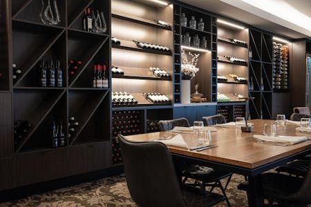 Restaurant / wine display