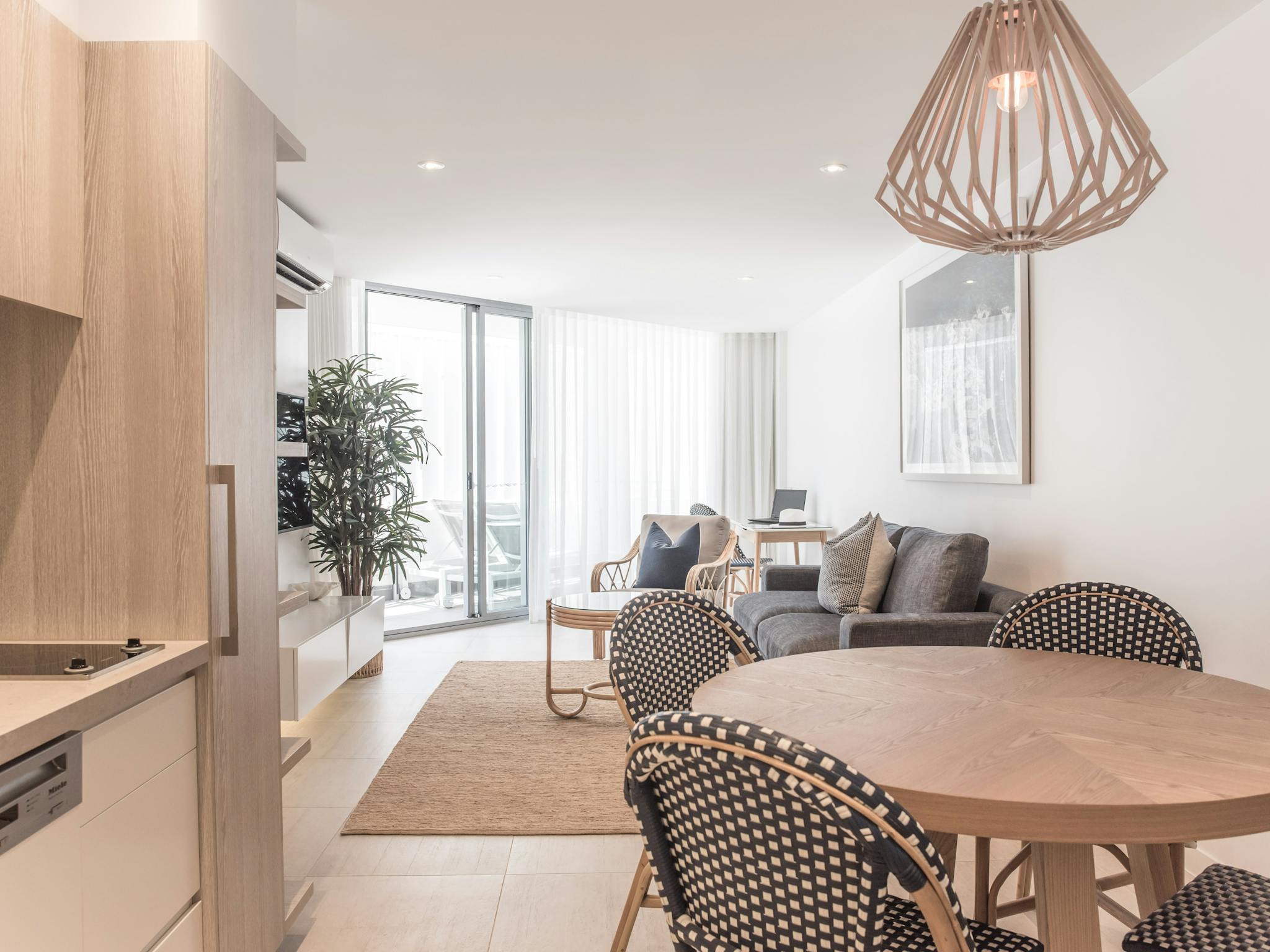 Perfect for couples, friends or small families looking to relax and recharge in Noosa. Perfect for couples, friends or small families looking to relax and recharge in Noosa.