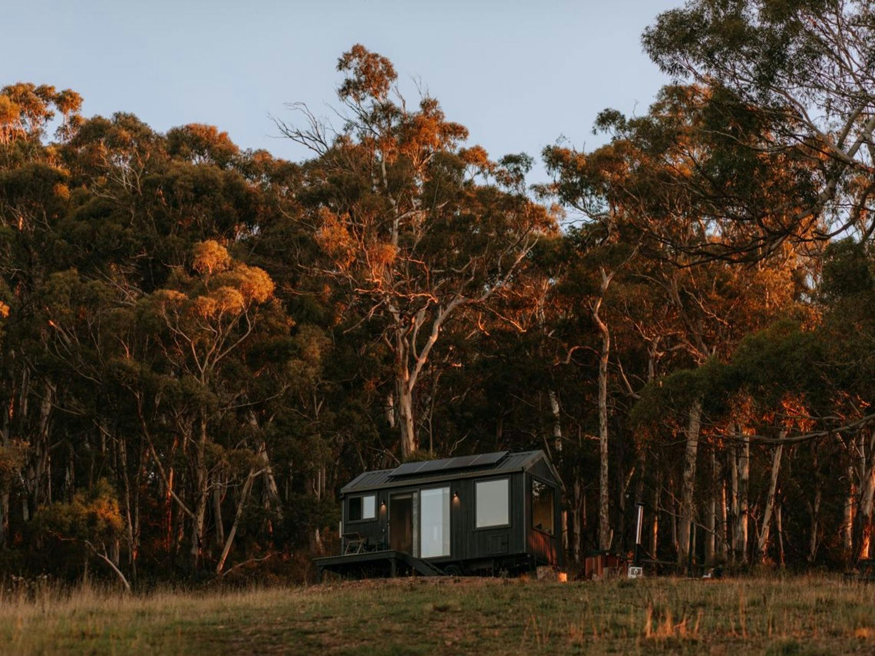 unyoked cabin