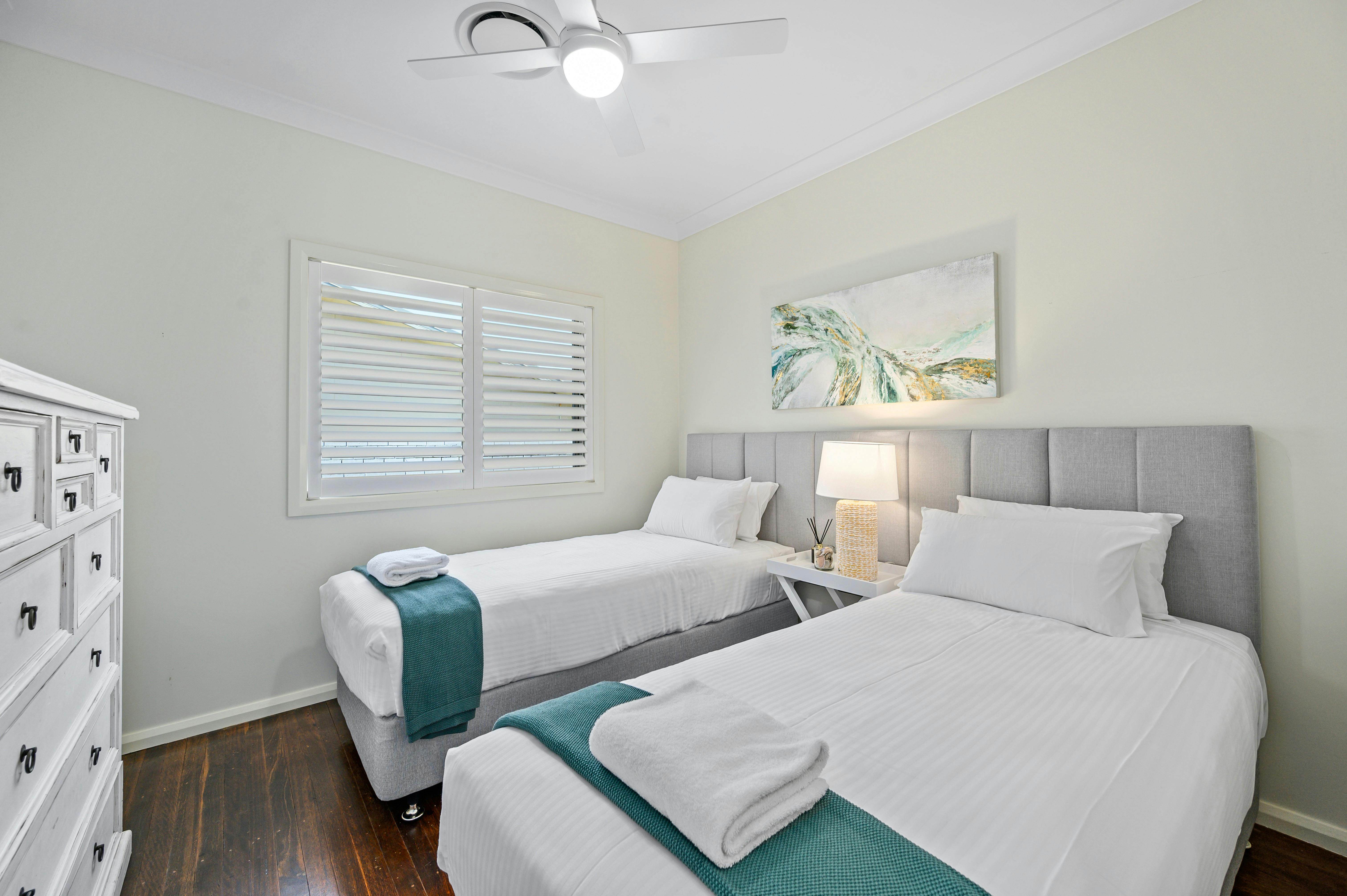 Sea Pine Cottage bedroom 3