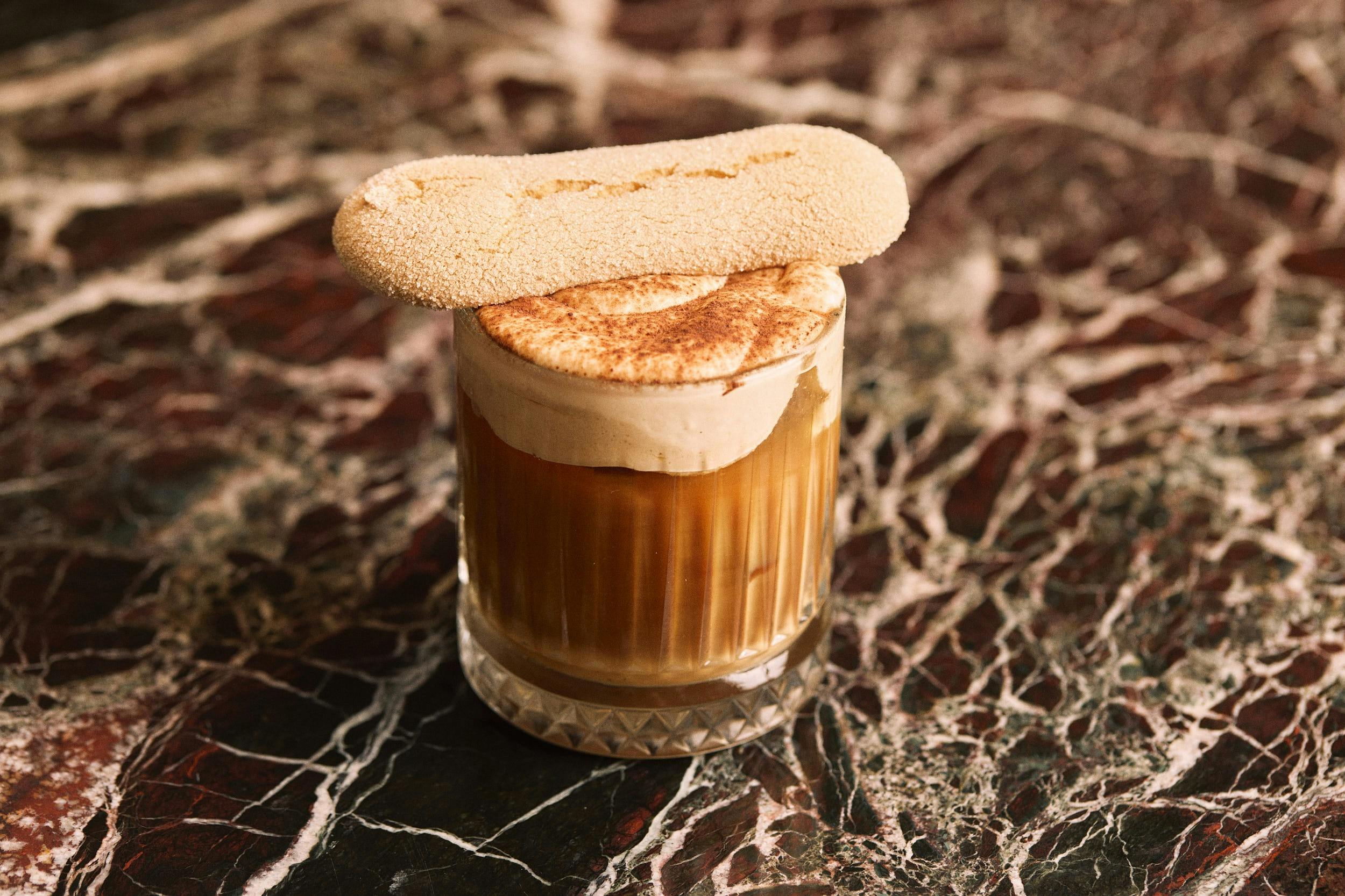 Sydneys Tiramisu Iced Latte-Stoff