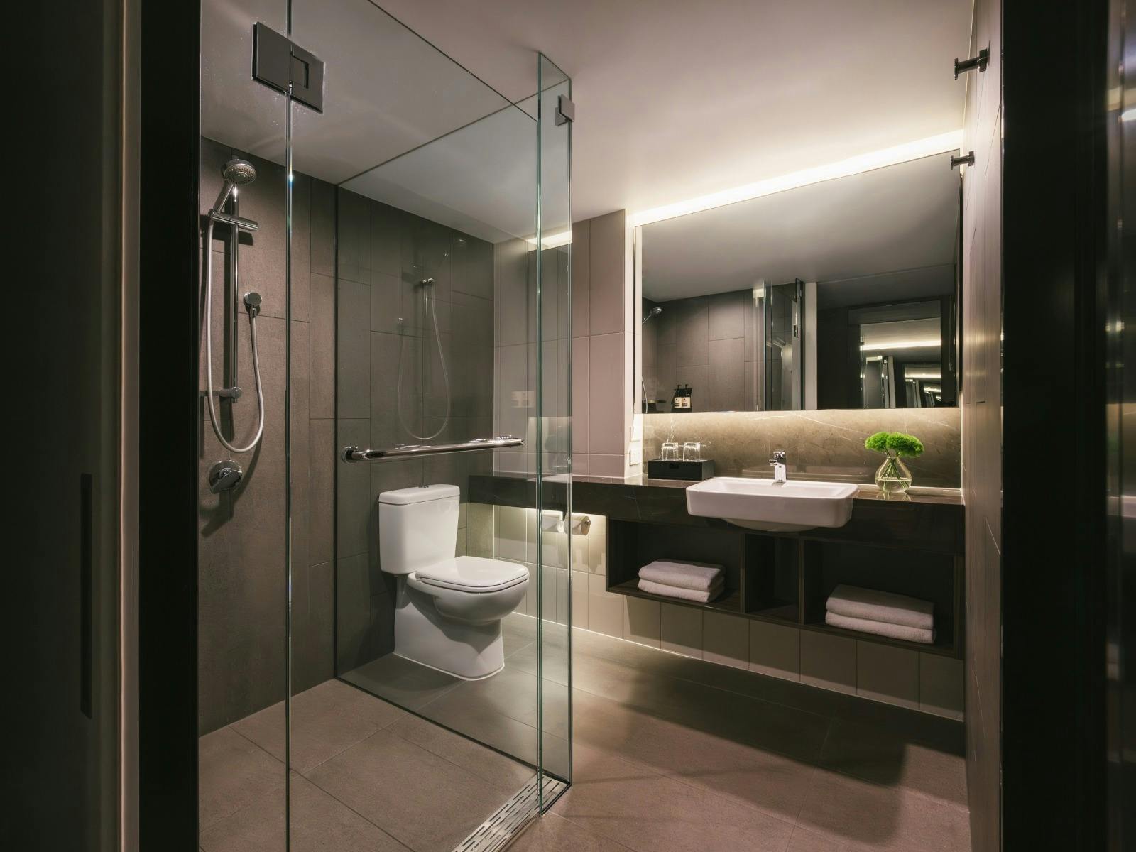 PARKROYAL Parramatta Club King