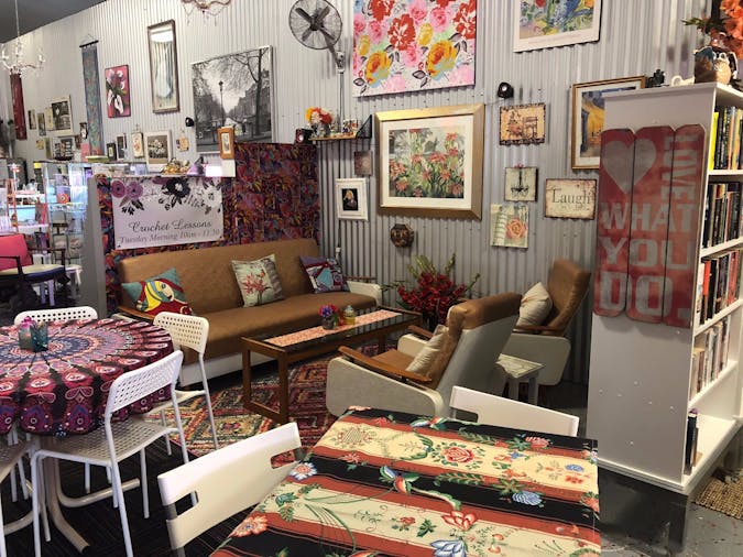 Noelenes Book Cafe