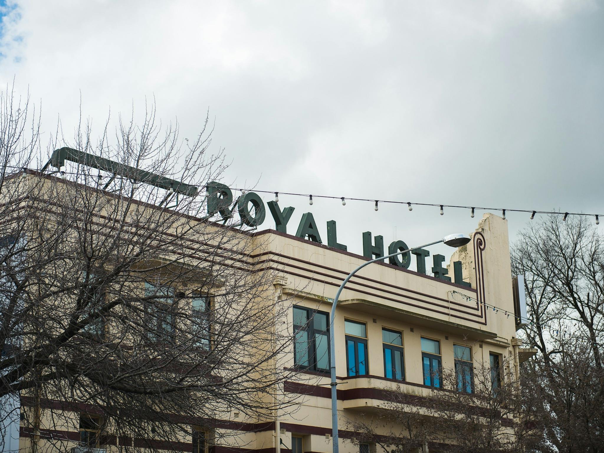 Art Deco Royal Hotel, Orange