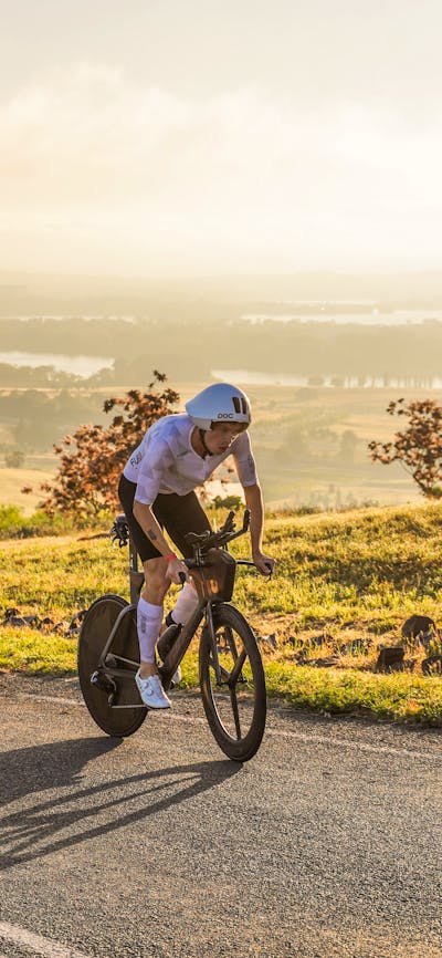 Cyclist climbing Arboretum