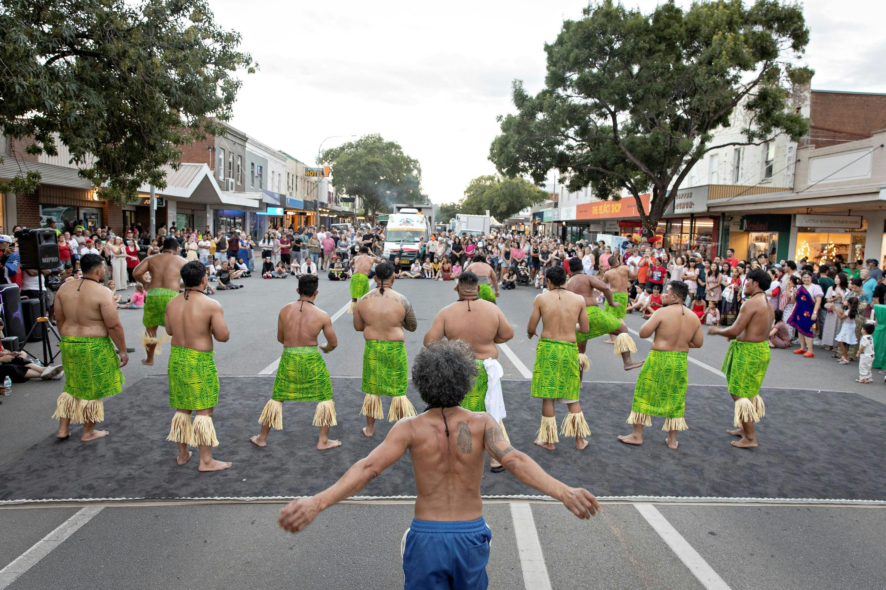 Samonan Dancers