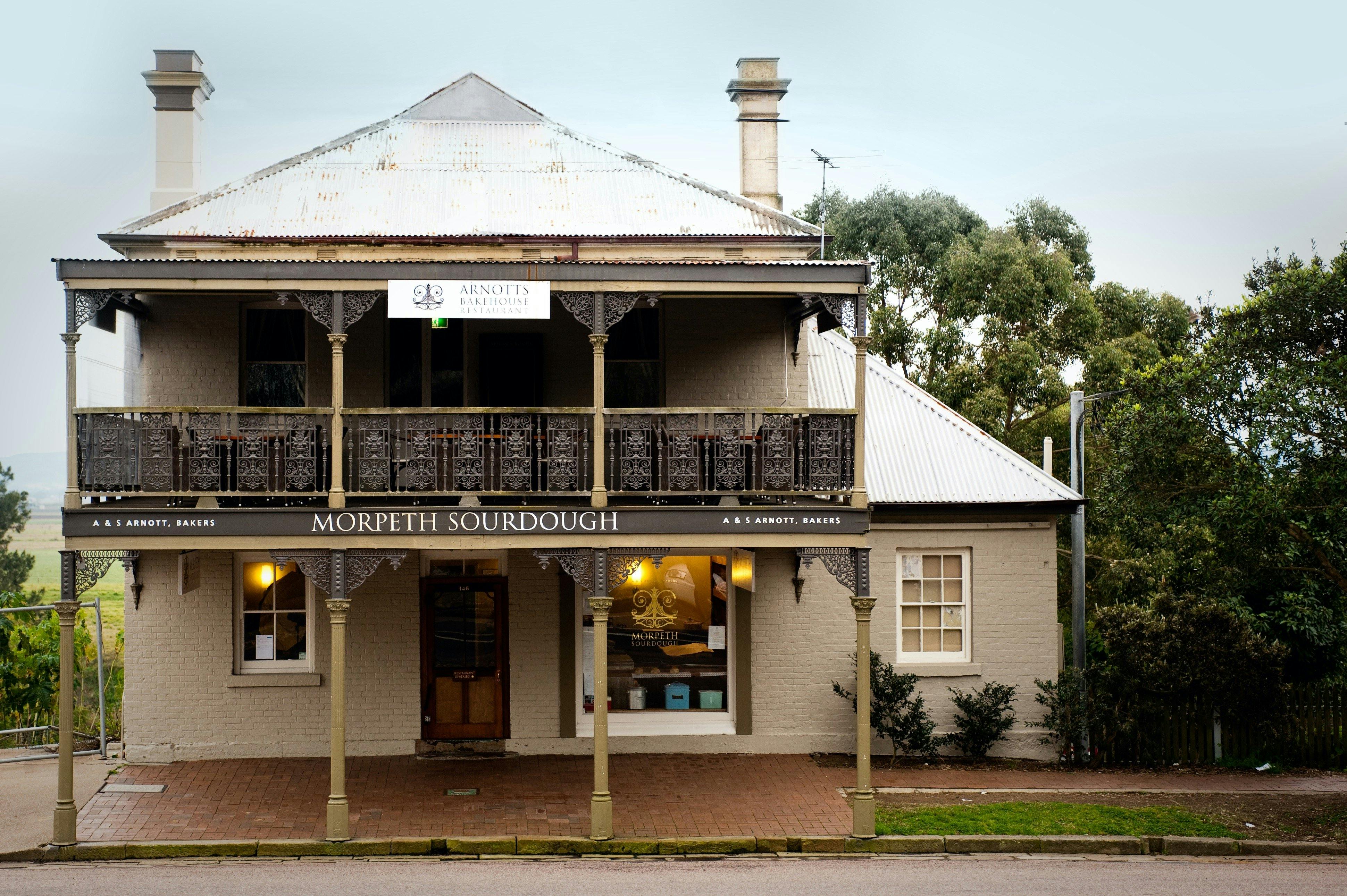 William Arnott Hotel