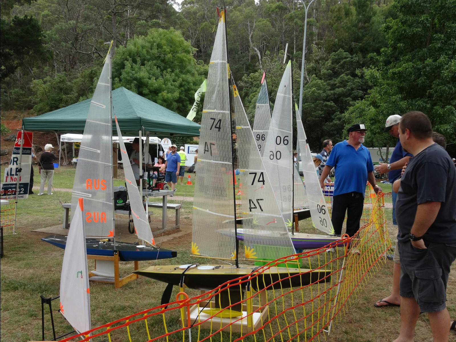 Model Boats at Henley-on-Mersey
