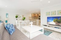 2 bedroom 2 bathroom apartment large private balcony free wifi