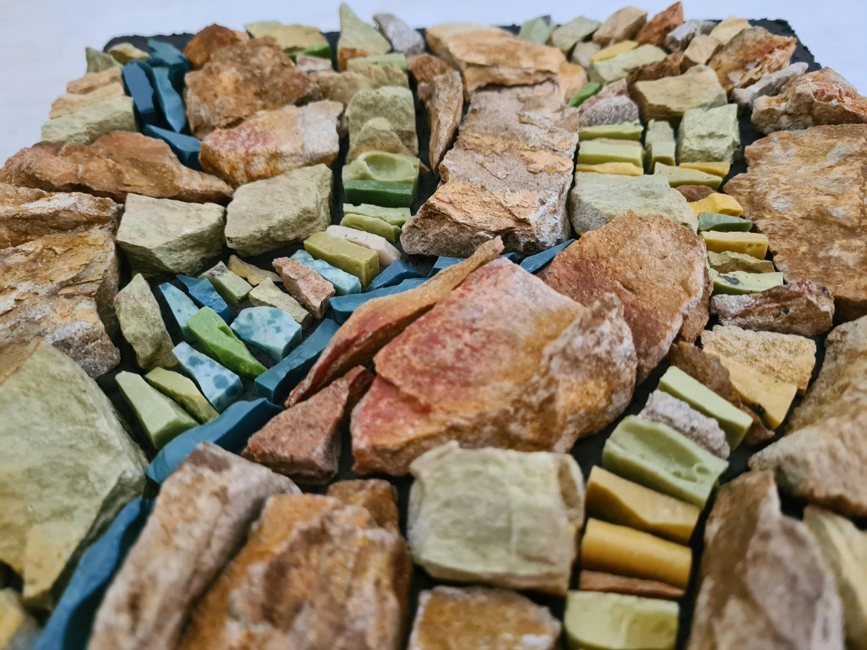 Helen Blackman, Cohabitation (detail), mosaic