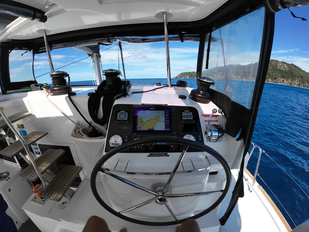 The Whitsundays - Perfect - You're in command. Self skippered Bare-boat Charters in the Whitsundays